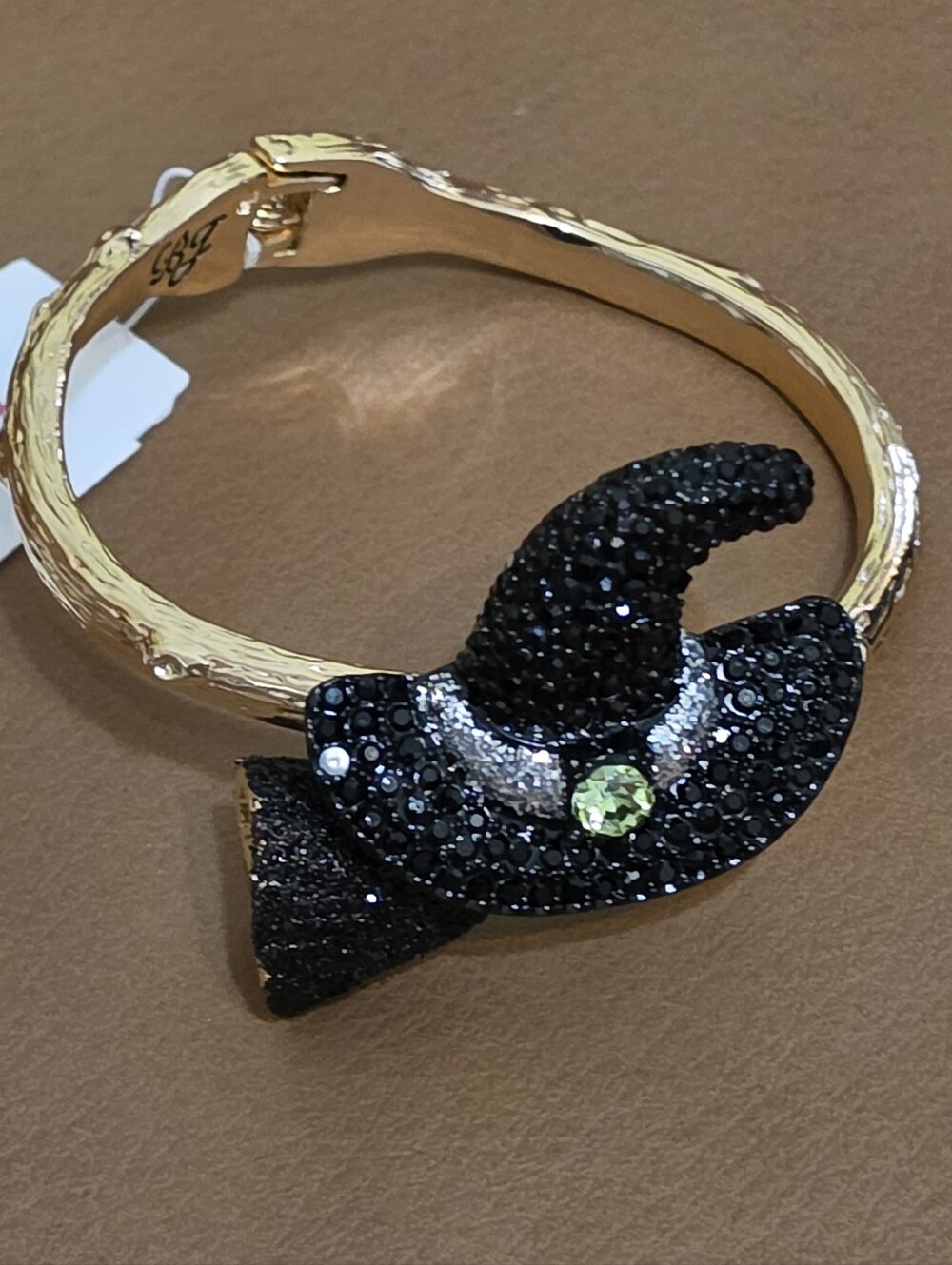 Betsey Johnson Witch Hat & Broom Gold-Tone Bracelet - Black New
